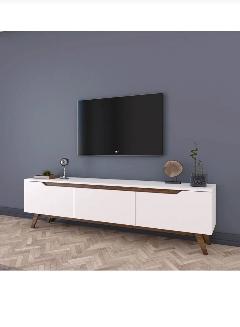 TV TABLEE